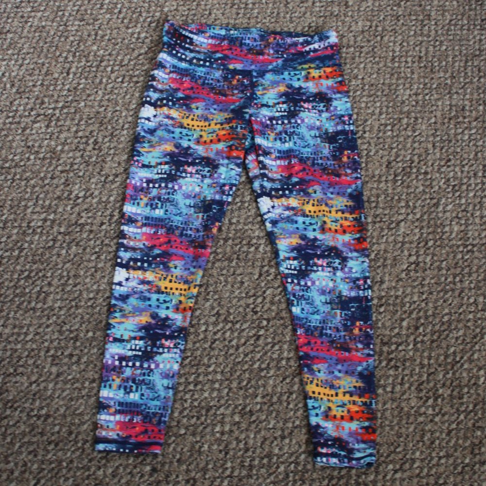 Infamous multi color leggings size XL